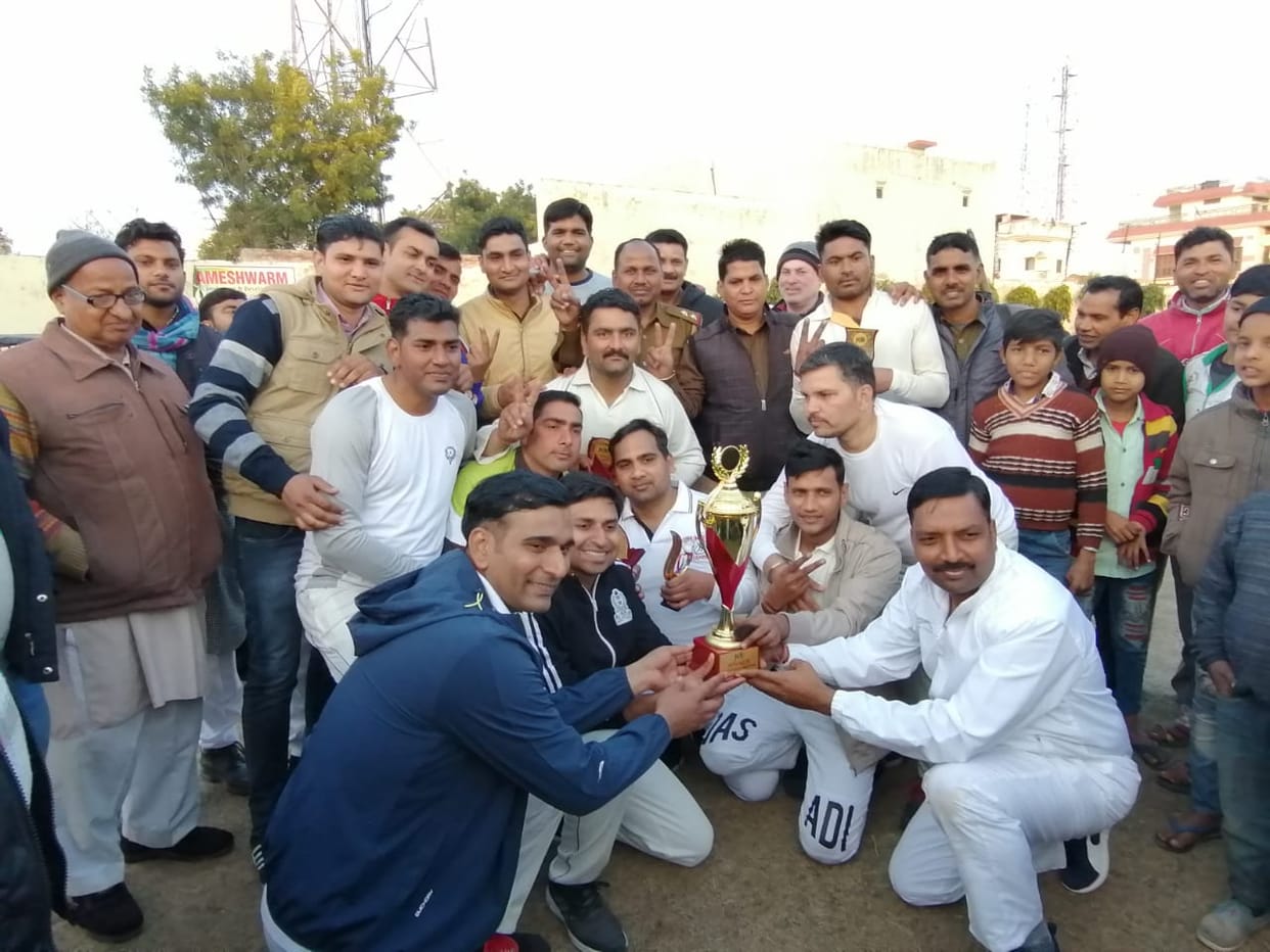 Administration team beat advocates by seven wickets