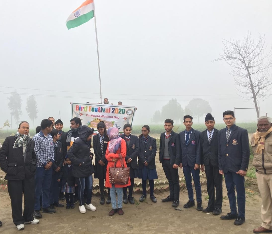 Students reach Lake Mamaur to see immigrant birds