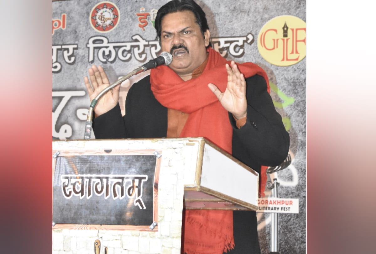 Actor Akhilendra Mishra shares his views on the CAA and NRC protest in Shaheen Bagh delhi