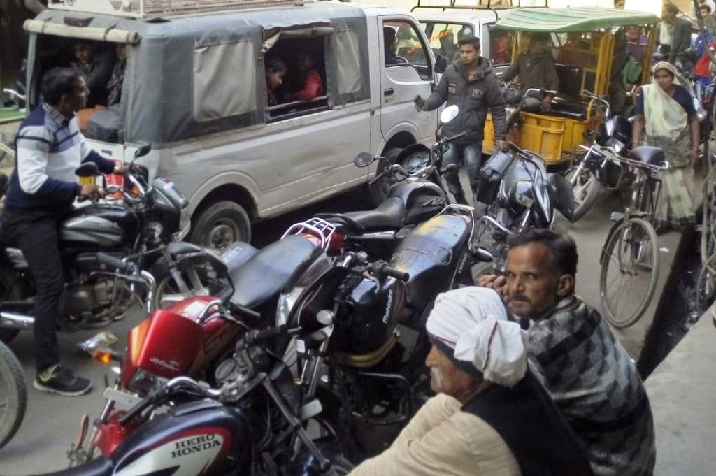 bada bazar me jaam