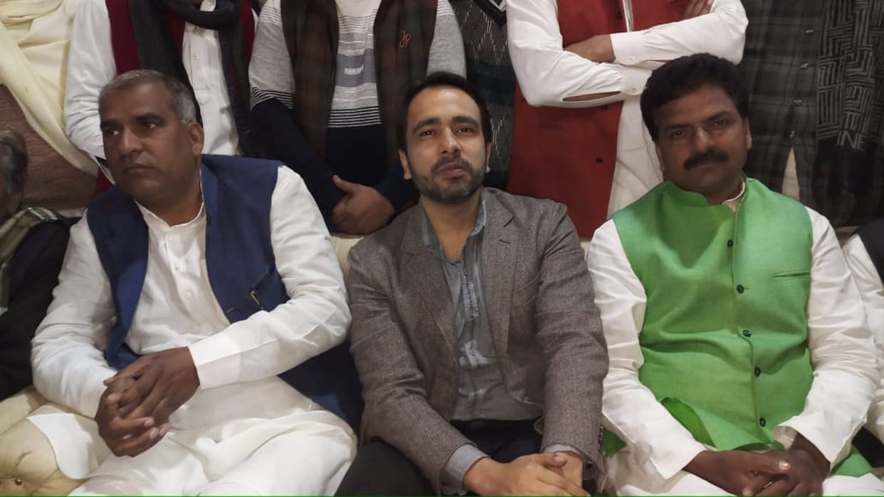 Few people happy in budget: Jayant Chaudhary