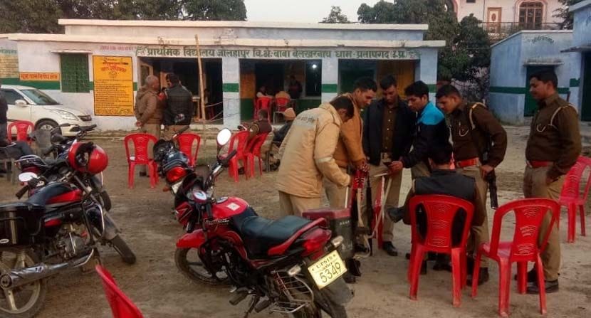 Police arrested four criminals