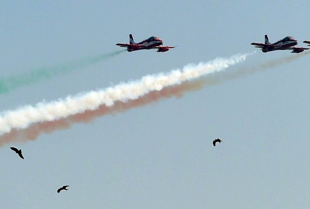 practice of flying display for defence expo in lucknow