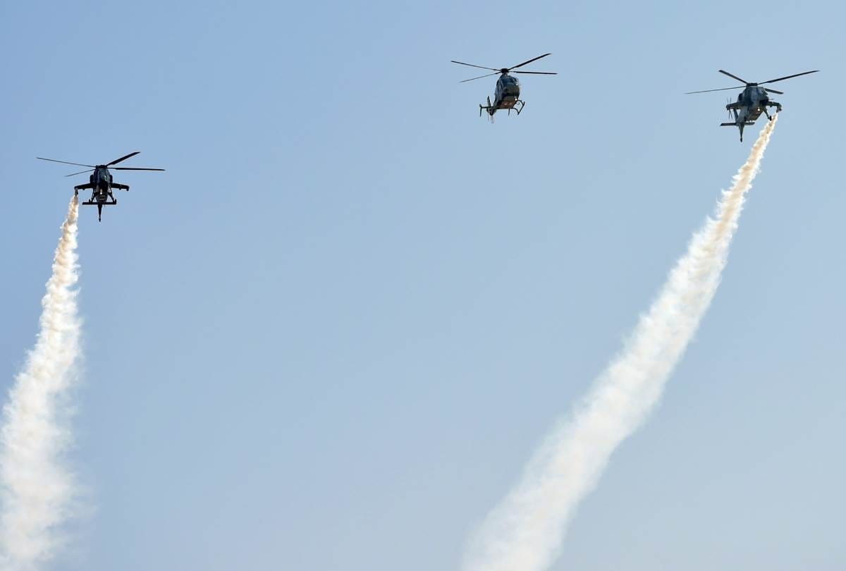 practice of flying display for defence expo in lucknow