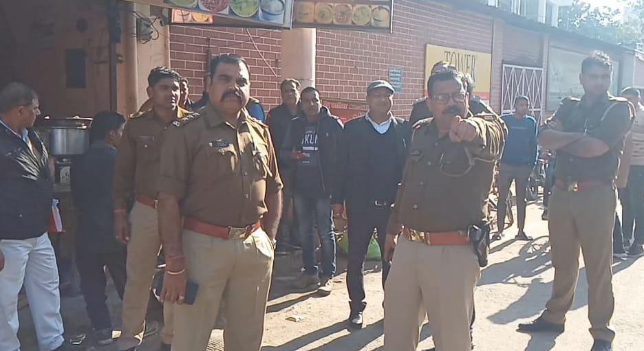 Food department team raids shops