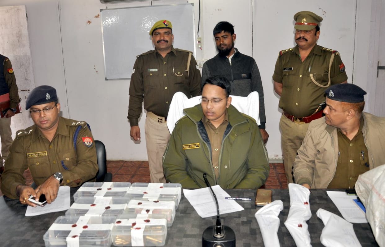 Illegal arms factory caught, one arrested