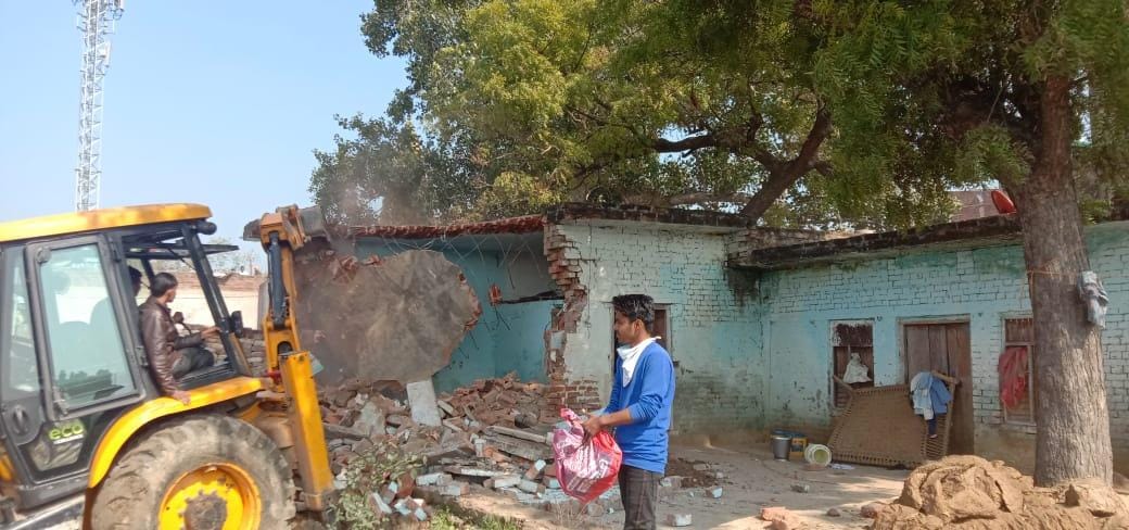 JCB thundered on encroachment even on third day