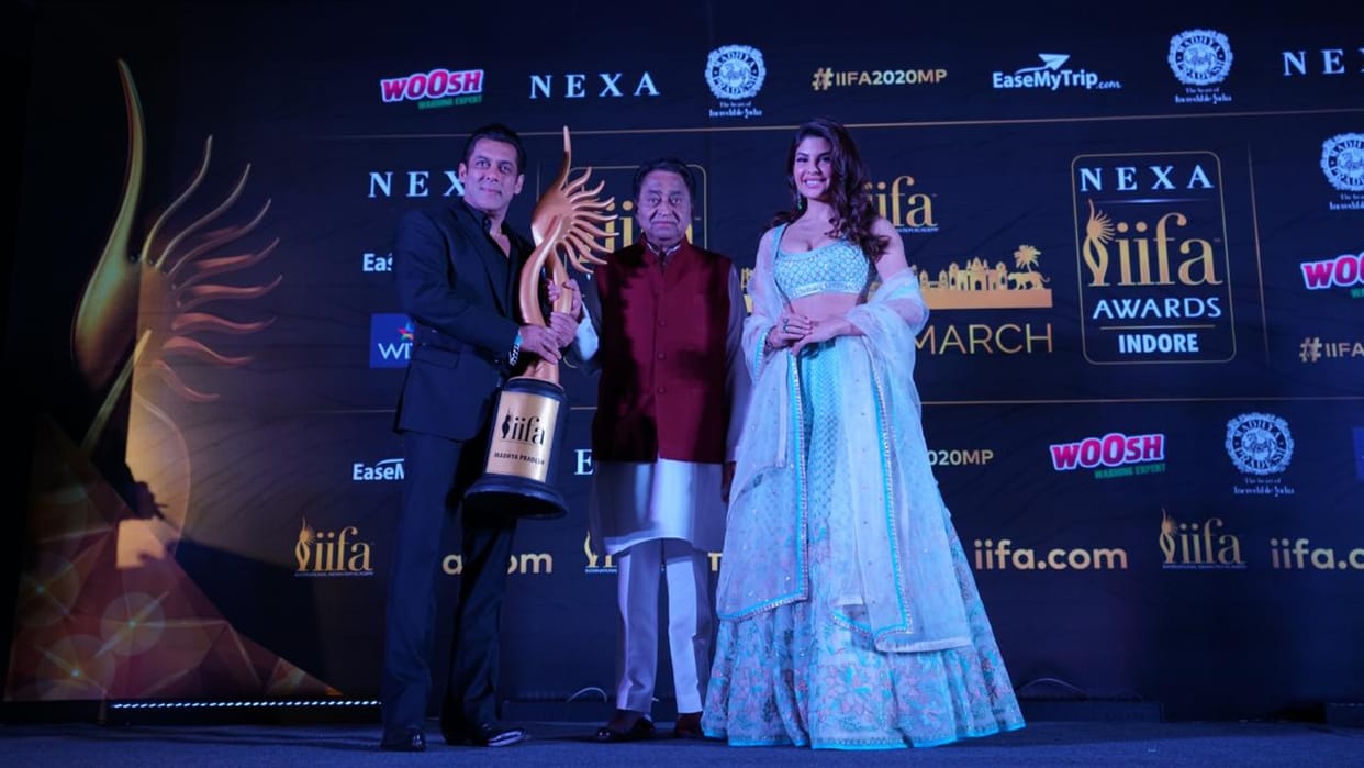 is the IIFA awards postponed from the political turmoil of Madhya Pradesh?