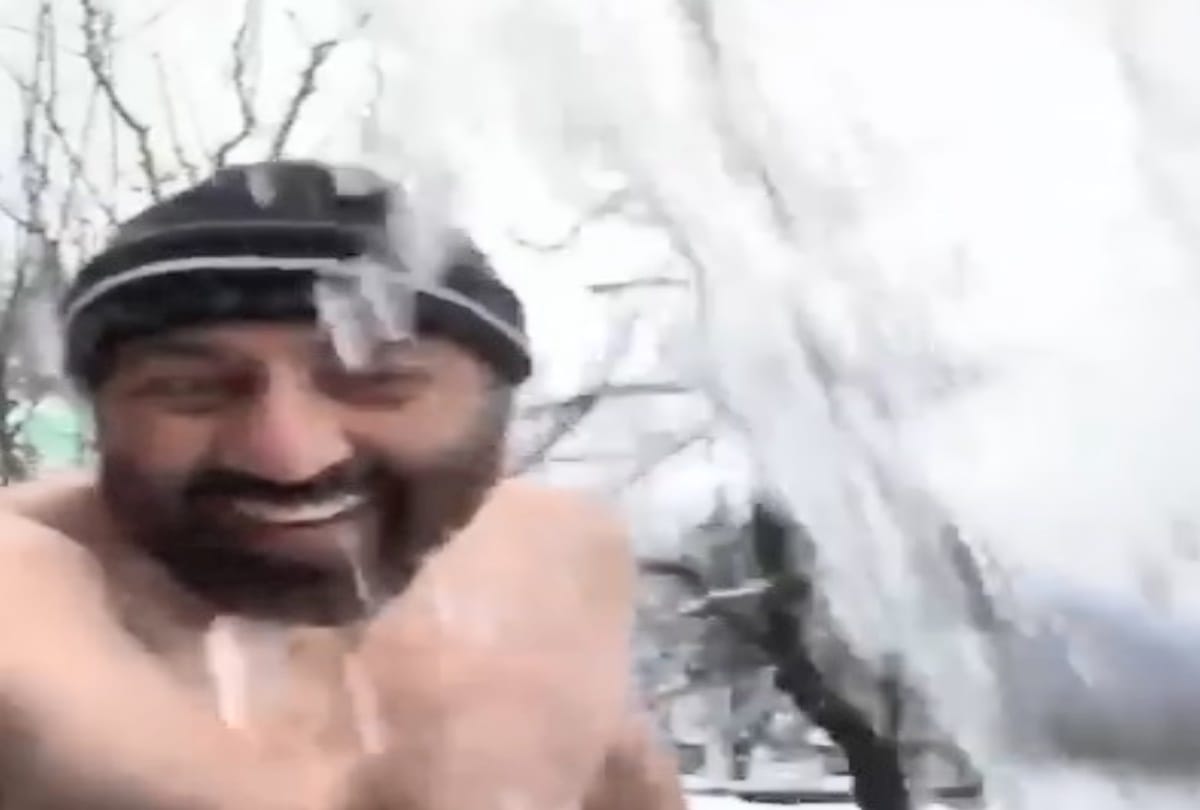 Bollywood actor Sunny Deol bathed under waterfall in minus degree temperature, video viral