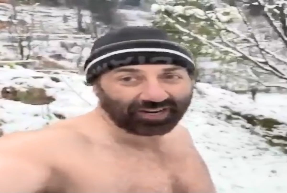 Bollywood actor Sunny Deol bathed under waterfall in minus degree temperature, video viral