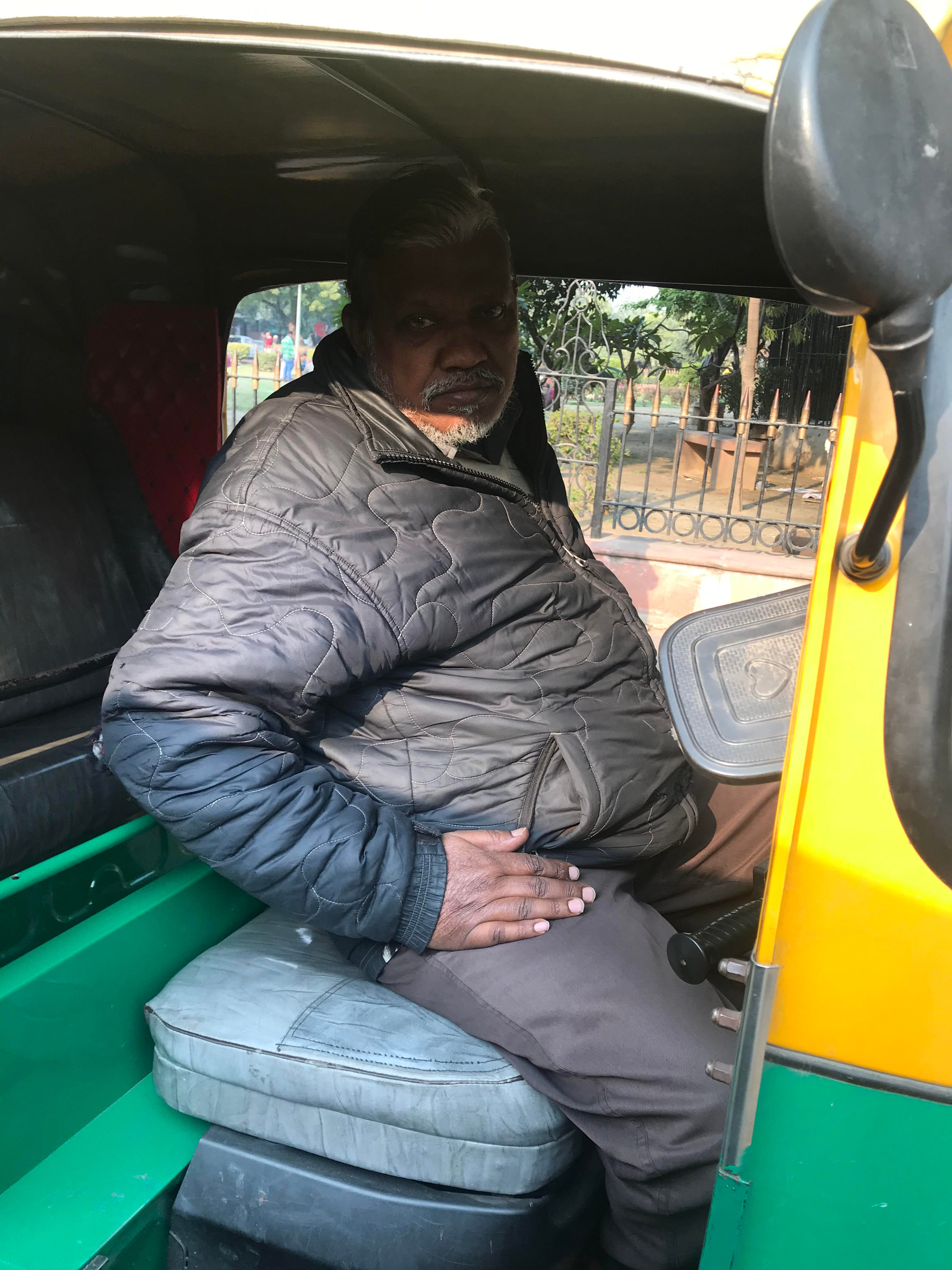 delhi election 2020: aap supporter auto rickshaws agreed, shaheen bagh is biggest issue in election