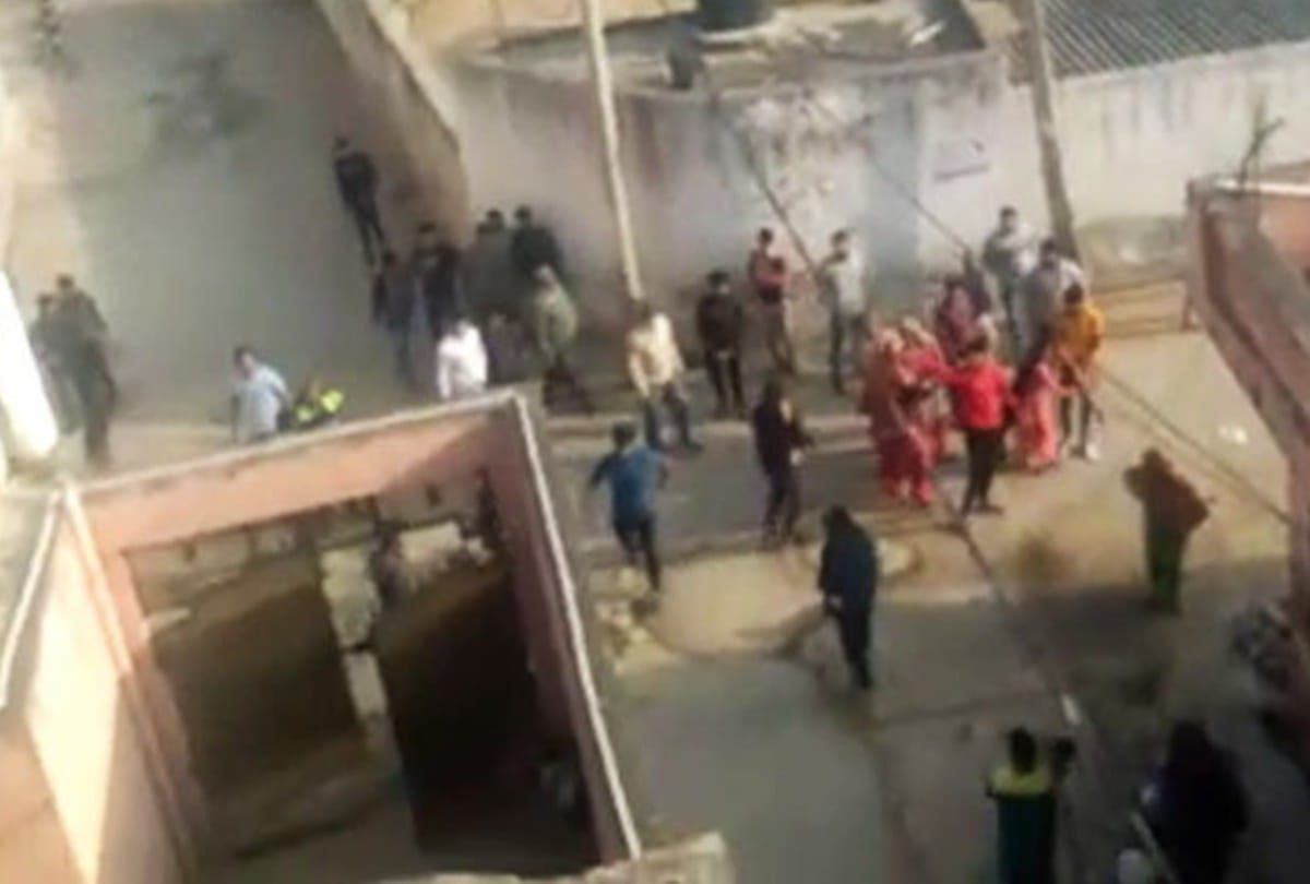 Gurugram: Tension between two sides in Gwal pahadi village