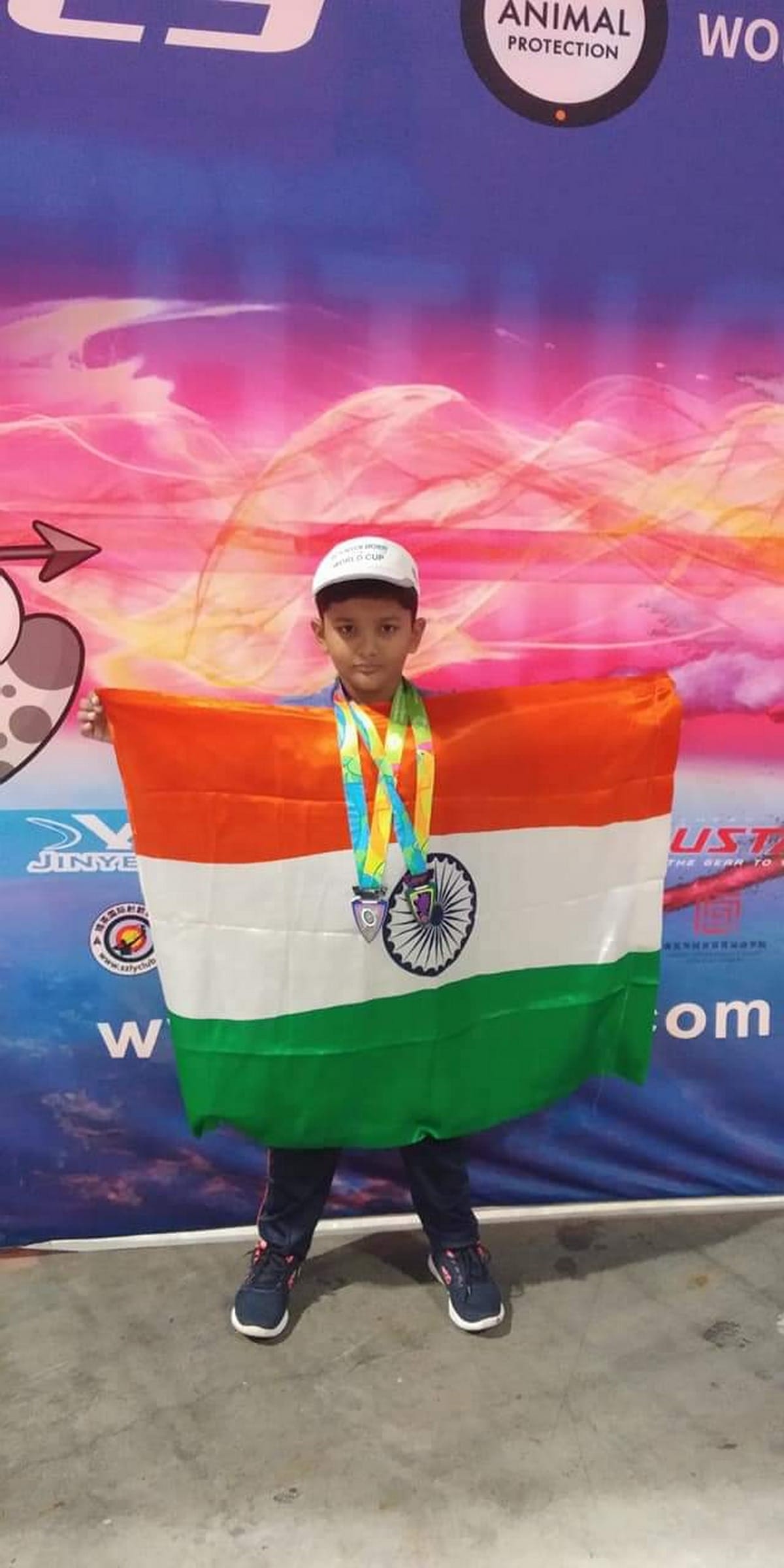 Arjun singh awarder by atal award in varanasi