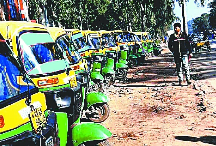 Auto drivers' strike in chandigarh