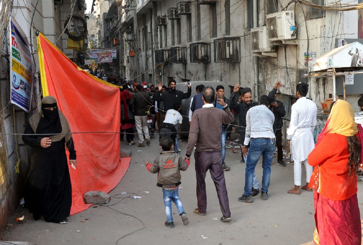 shaheen bagh police negligence even after firings metal detectors closed