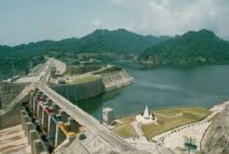 Army jawan fell into Ranjit Sagar Dam, Search continues