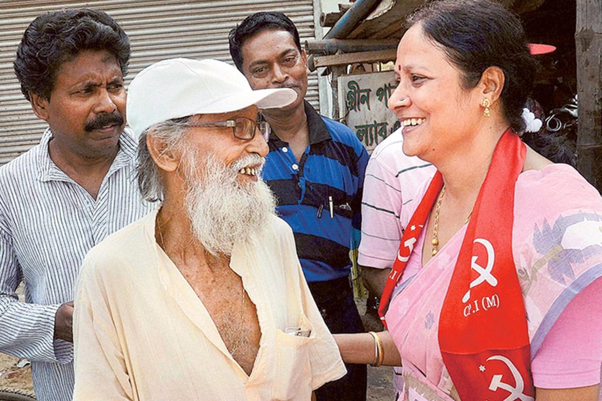 Saina Nehwal joins BJP, Rajyavardhan, nafisa ali, kirti azad also test their destiny in politics