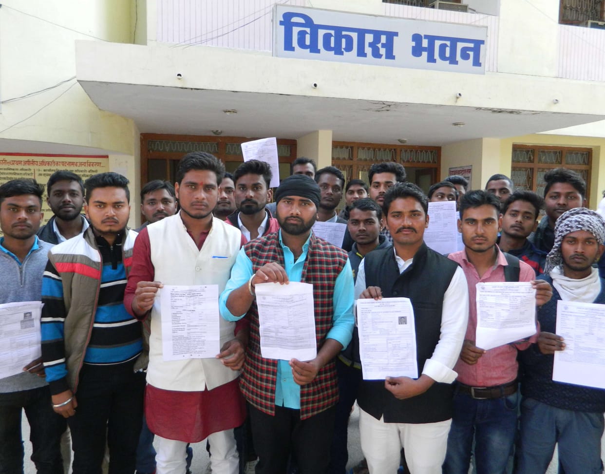 Students demonstrated on scholarship