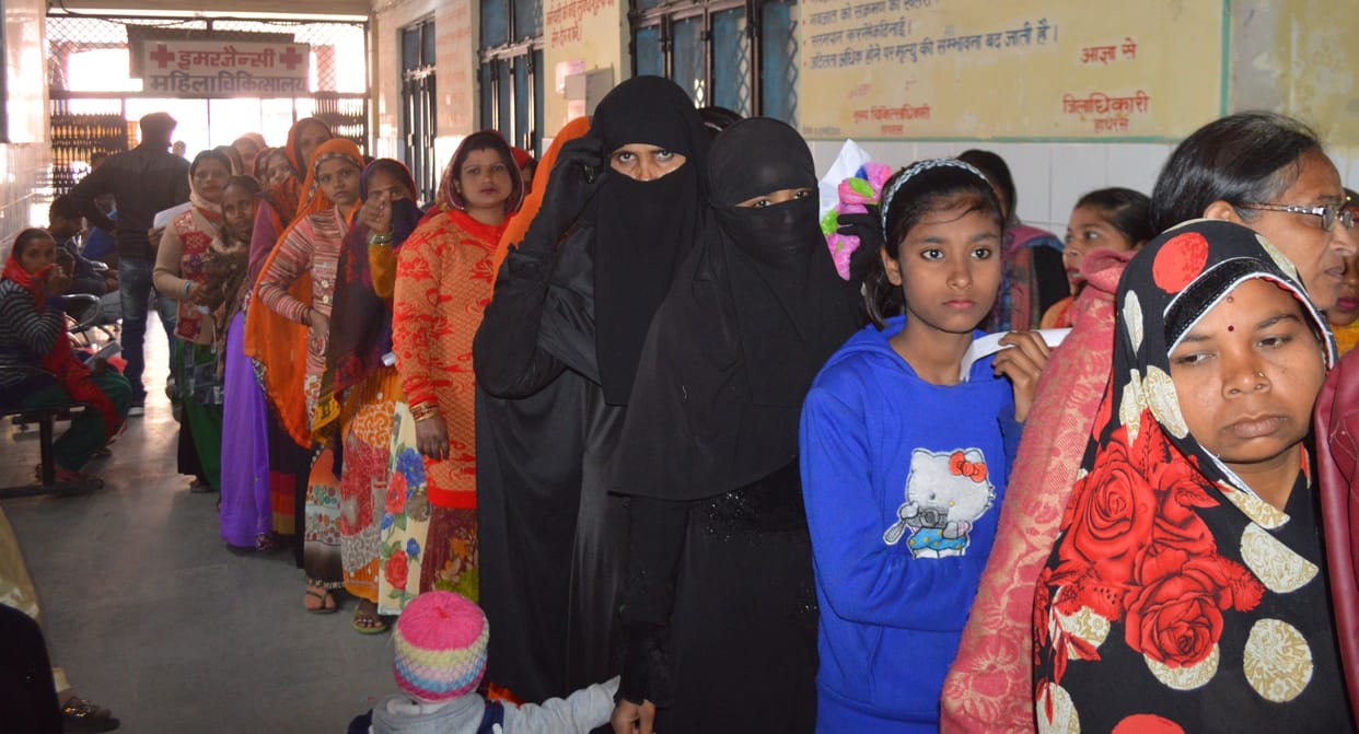 Hathras: arbitrary in district hospital, patients wandering for treatment