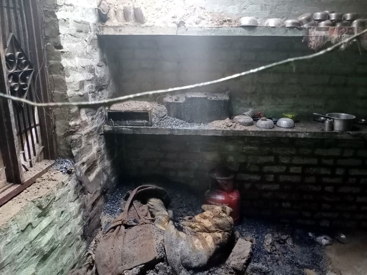 house fire due to gas cylinder leaking