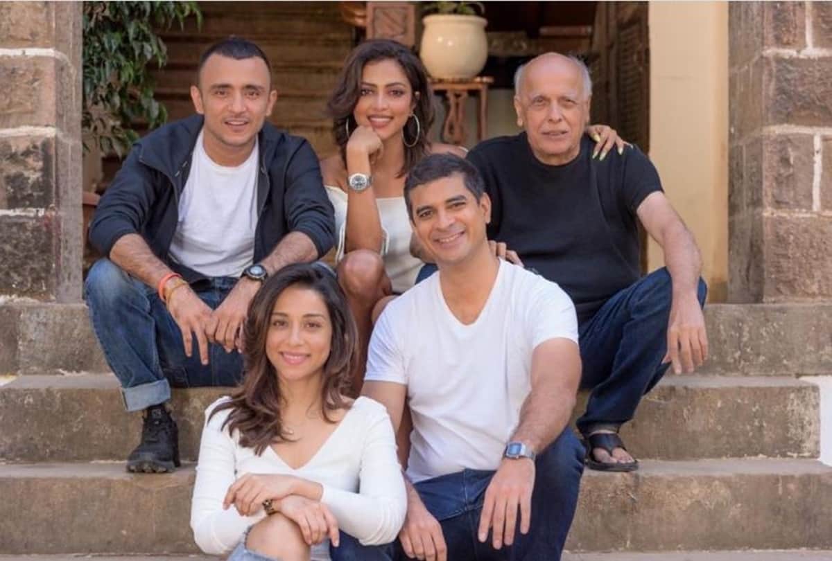Amala Paul Tahir Raj Bhasin Amrita Puri Will b Be Seen in Mahesh Bhatt Web Series on Parveen Babi