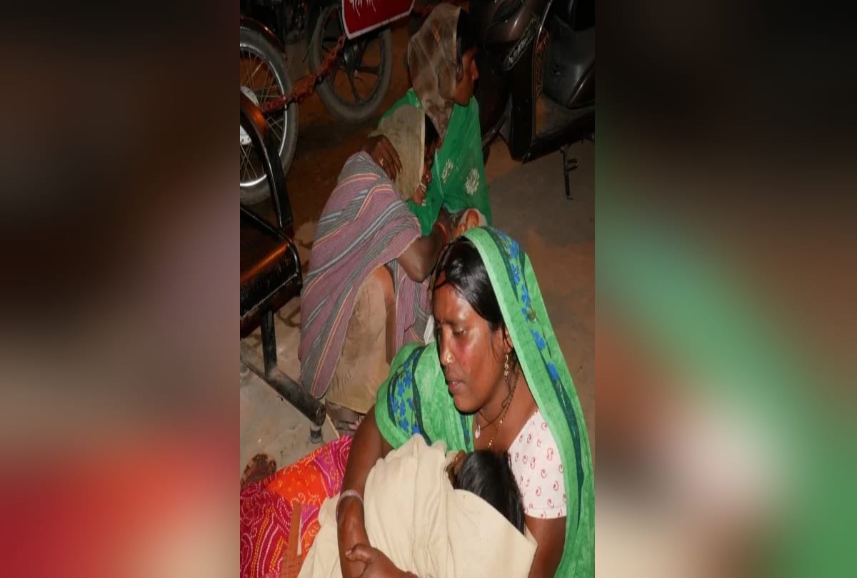 Child died to fell in pot of cook vegetable in mdm mirzapur