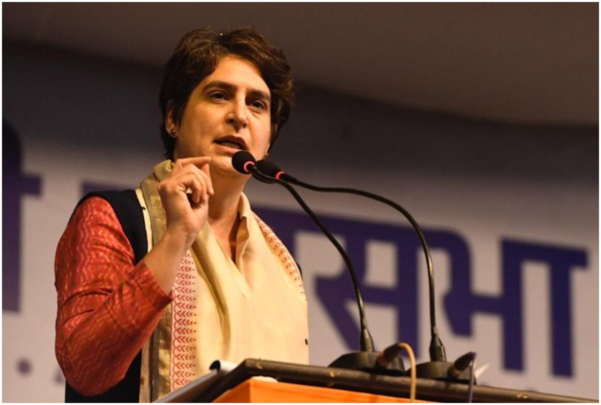 प्रियंका गांधी ने टेलीकॉम कंपनियों से की अपील, एक महीने तक Free करें सभी तरह की कॉलिंग priyanka gandhi wrote a letter to jio, airtel, vodafone idea and bsnl for free calling during coronavirus lockdown