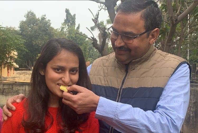 Brave Daughter, Shweta Sharma Cleared HCS Exam, Topper Told Success Formula