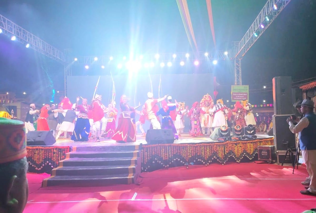 traditional tunes of Himachal in Surajkund Mela, cultural performances remained attraction