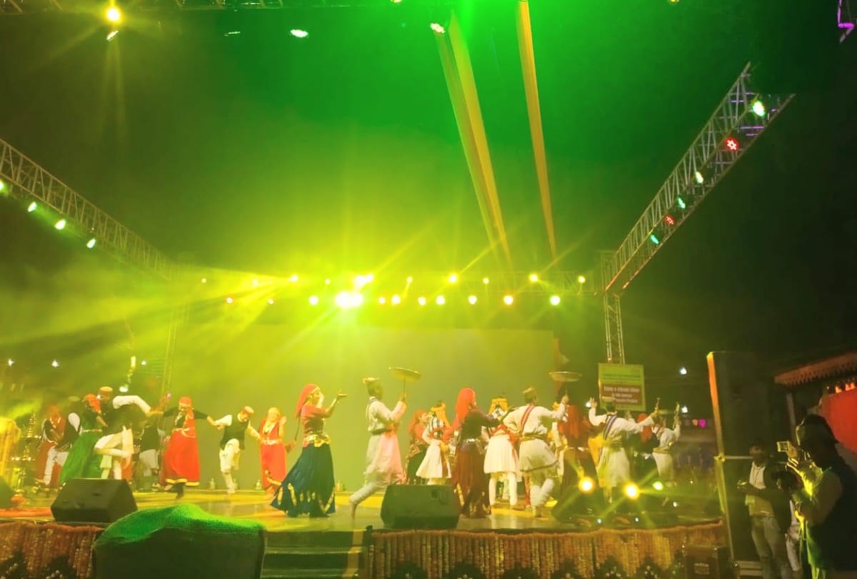 traditional tunes of Himachal in Surajkund Mela, cultural performances remained attraction