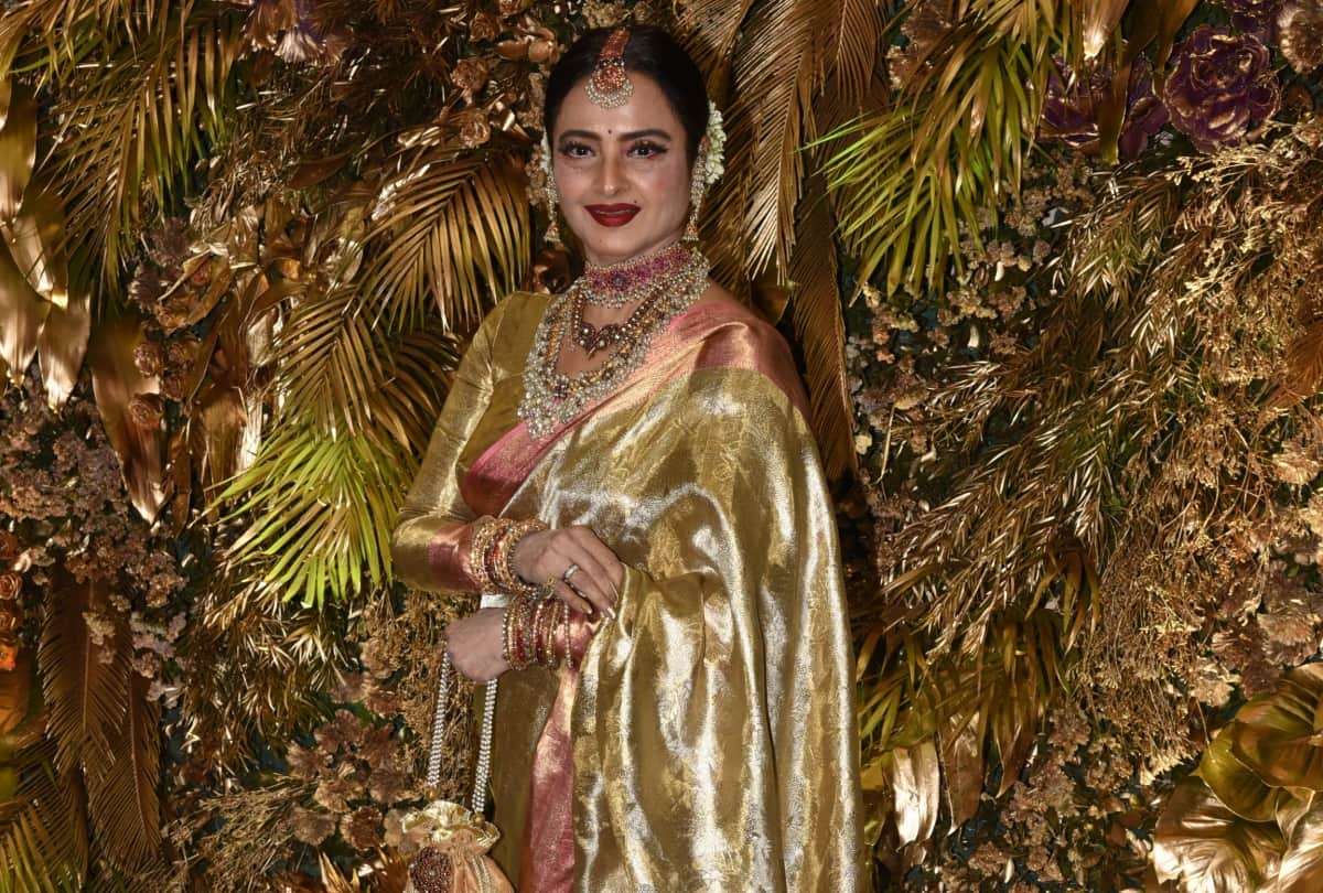 rekha with sister radha attend armaan jain and anissa malhotra wedding reception