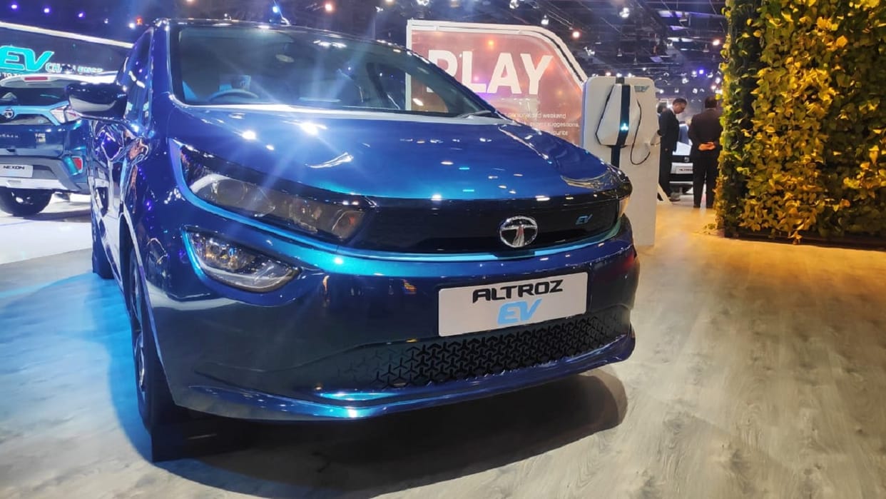 -Auto Expo 2020 India: tata altroz ev launch in india tata altroz ev price tata altroz ev battery