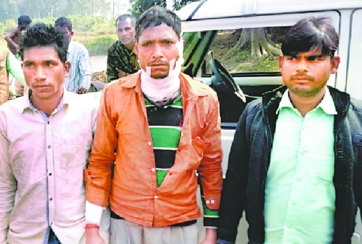 four people injured after leopard attack in bahraich