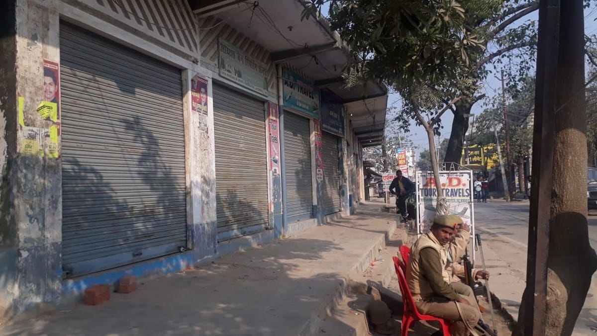 Women staging a sit-in protest against CAA, then police lathi-charged, fired tear gas shells