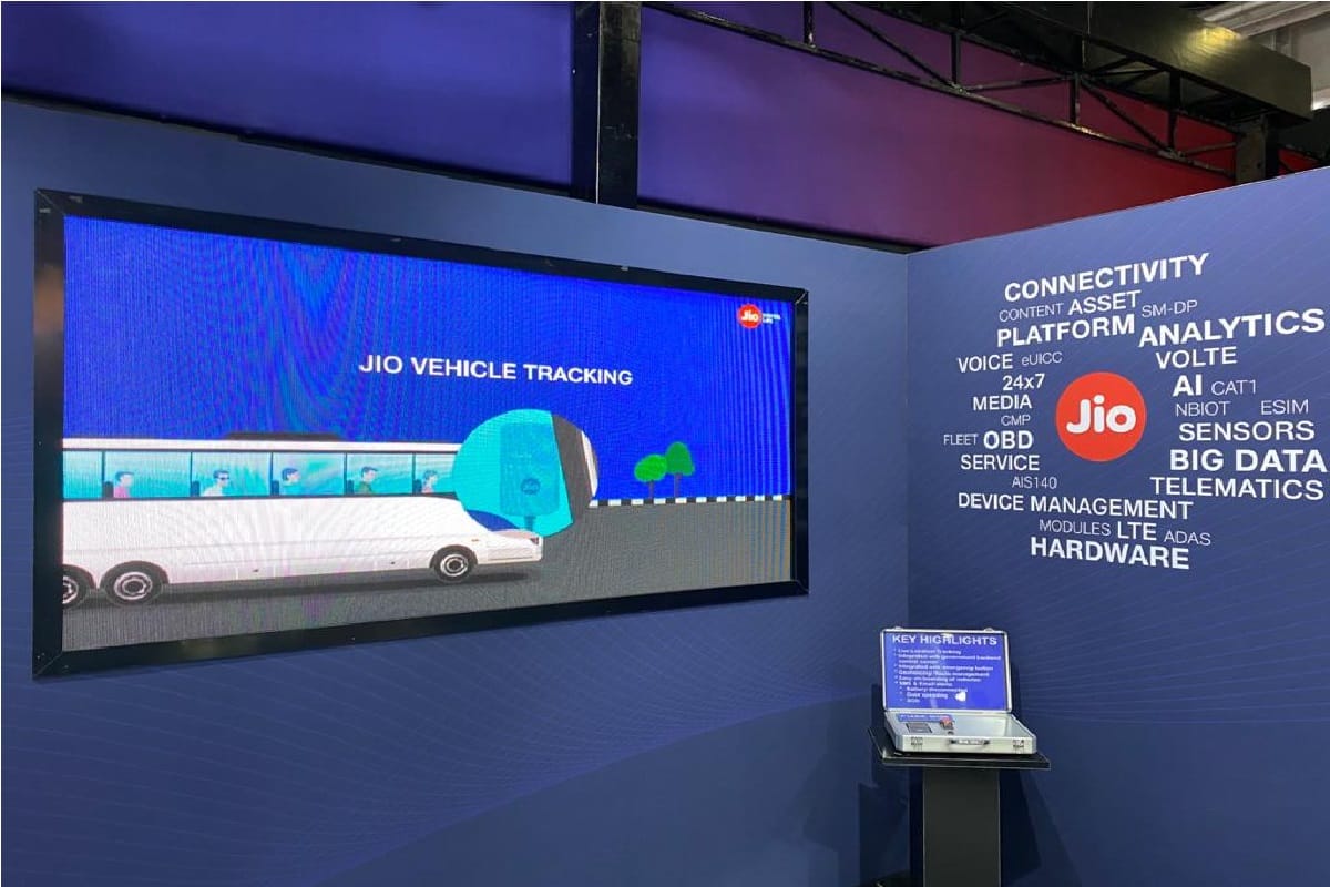 Jio showcases connected vehicle solutions at Auto Expo 2020 all you need to know about