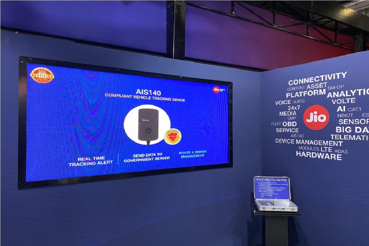 Jio showcases connected vehicle solutions at Auto Expo 2020 all you need to know about