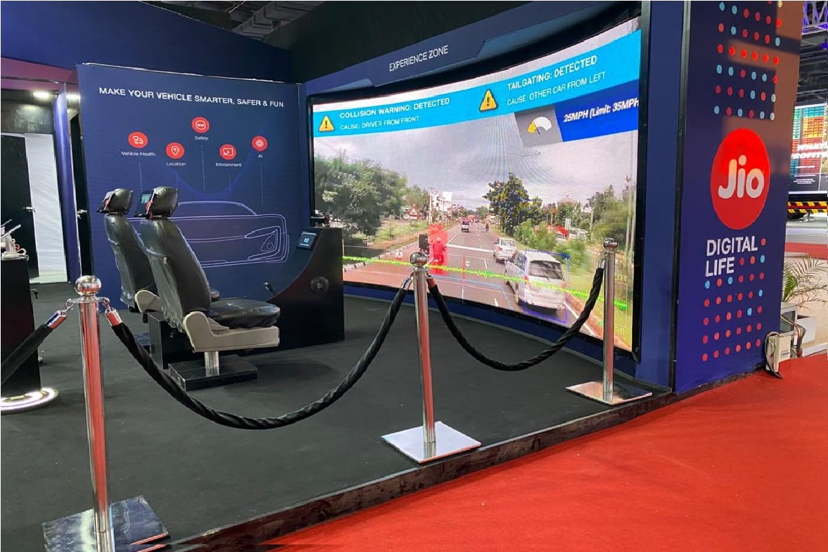 Jio showcases connected vehicle solutions at Auto Expo 2020 all you need to know about