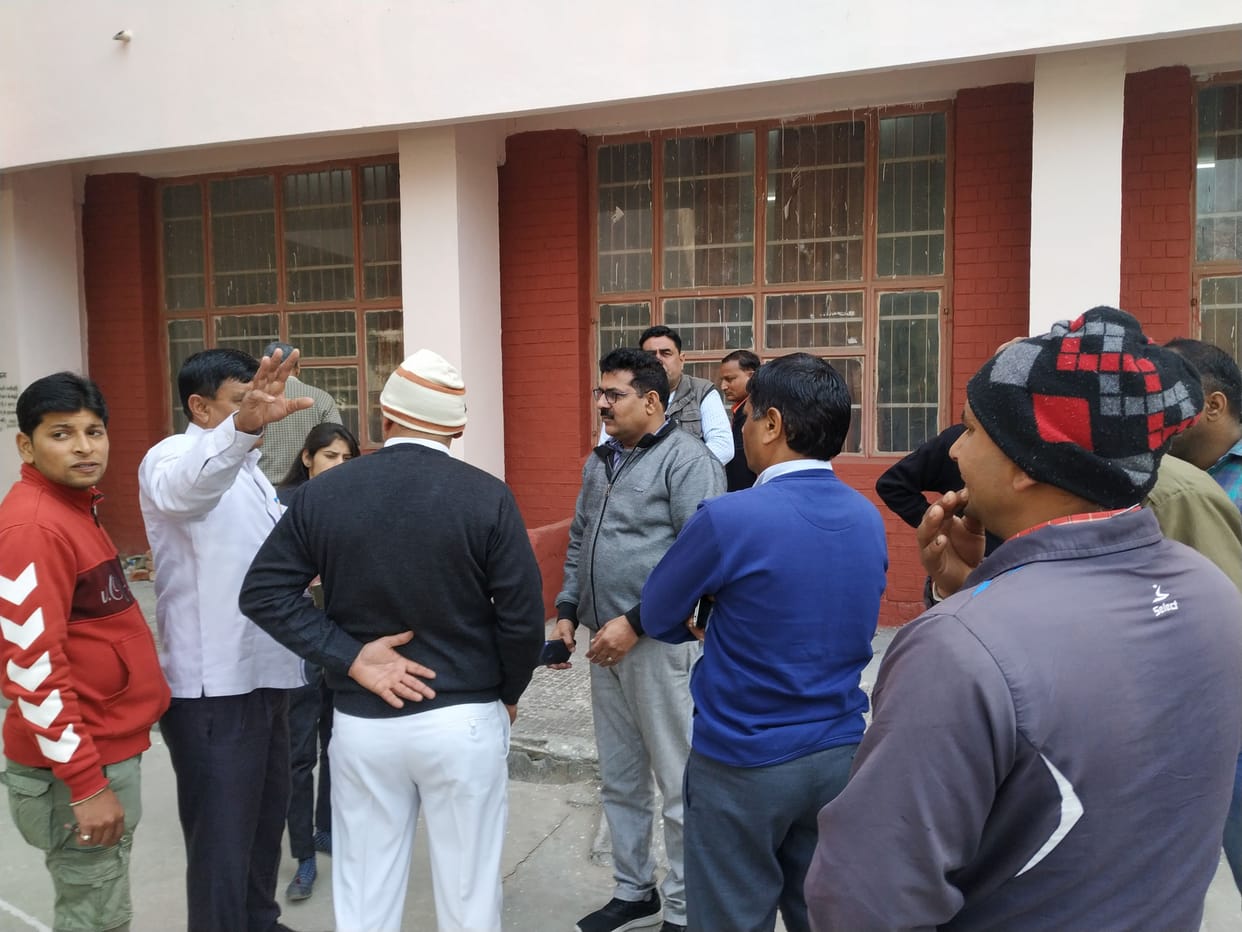 dc agitated over mis- parking of vehicles in small secretariat