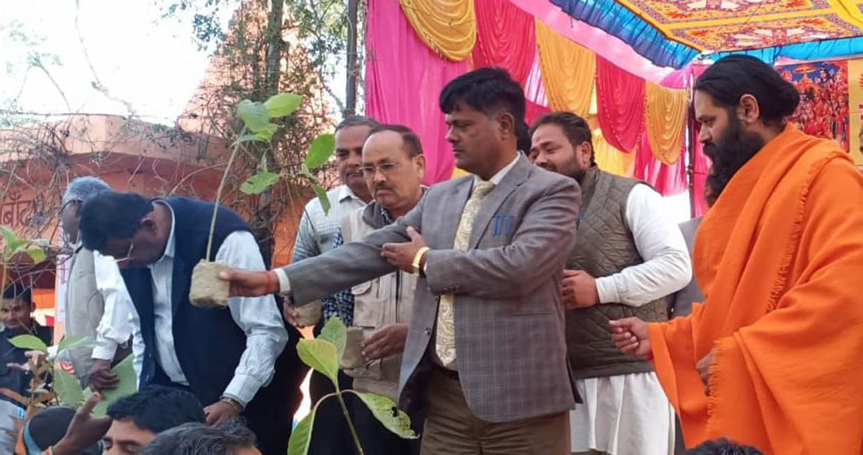 Prasad of plant distributed in Ramayana fair