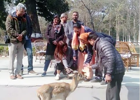 governor in Dudhva palia