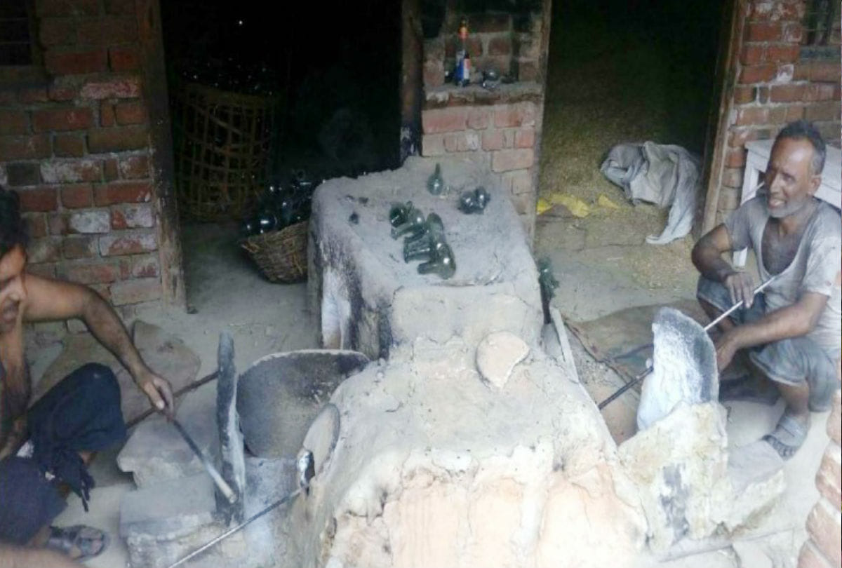 Muslim Family Preparing Gangajali For Shiva Abhishek Kavar Yatra Soron