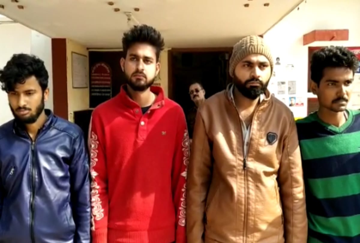 Molested victims sisters show Bravery otherwise case of Hyderabad here like in Gorakhpur
