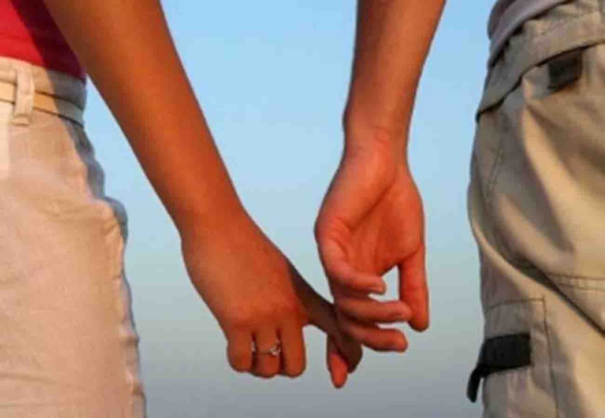 love couple eat poison in kanpur