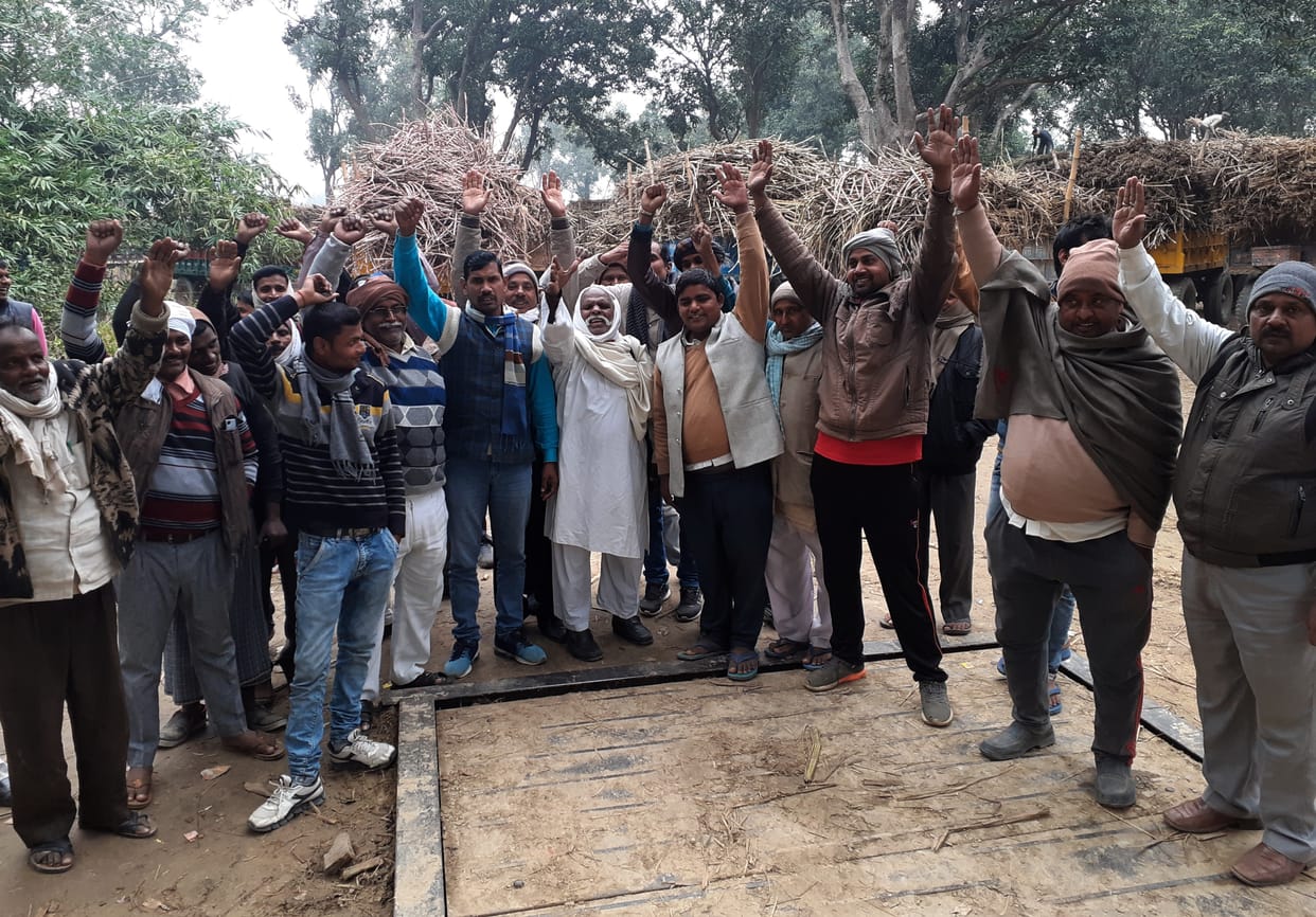 Farmers protest over Ghatauli and sugarcane slip
