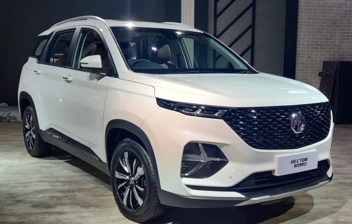 MG Motors India SUV Hector Ambulance donated to hospital 