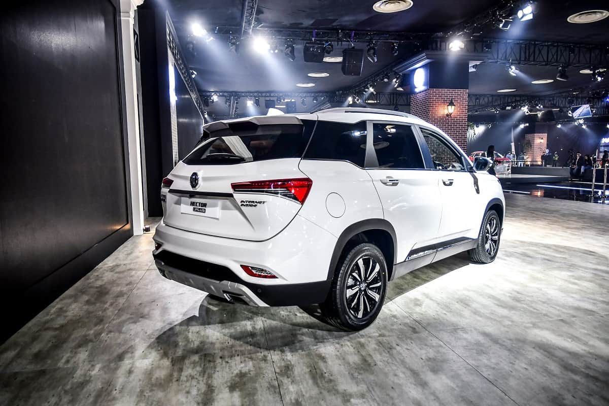 MG Hector plus launch next month in india mg hector plus launch date mg hector plus features mg hector plus specifications mg hector plus 6 seater price in india mg hector plus 7 seater price and features mg hector plus SUV