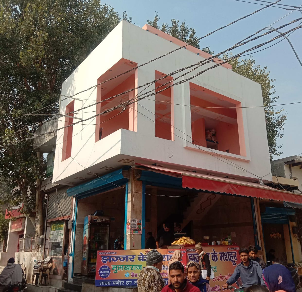 Tenants're build building at the munciple counceling shop.