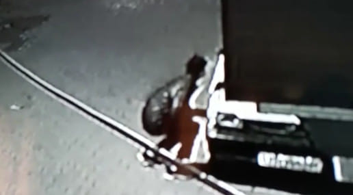 10 car's battry theft in 12 minute