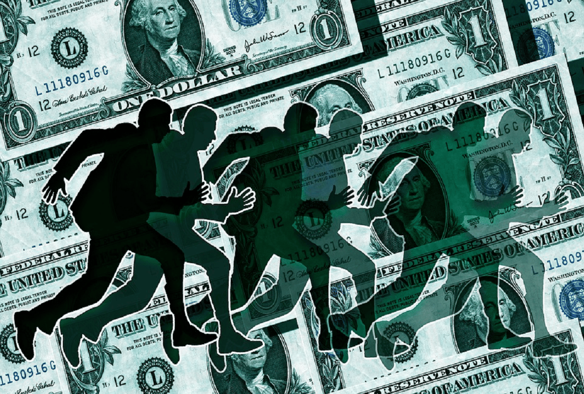 london citi bank banker 9 crore annually salary steal sandwiches from canteen