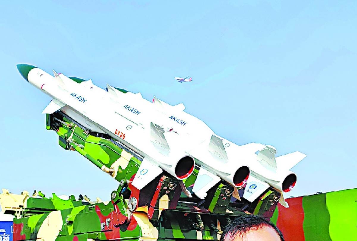 people were excited to see army equipments in defence expo